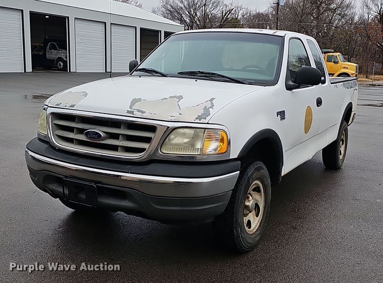 image for item NP9203 2002 Ford F150  SuperCab pickup truck