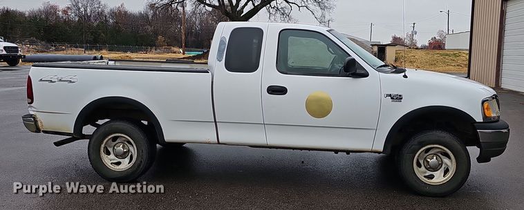 image for item NP9203 2002 Ford F150  SuperCab pickup truck
