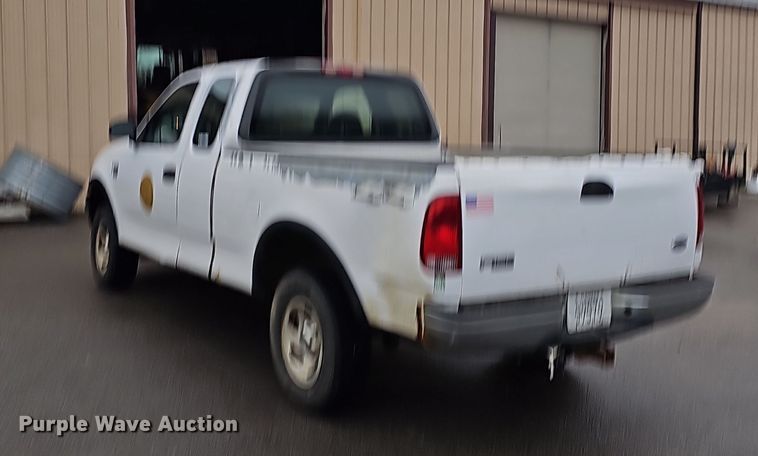 image for item NP9203 2002 Ford F150  SuperCab pickup truck