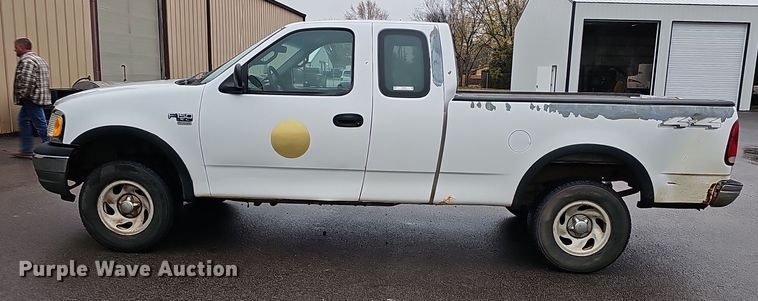 image for item NP9203 2002 Ford F150  SuperCab pickup truck