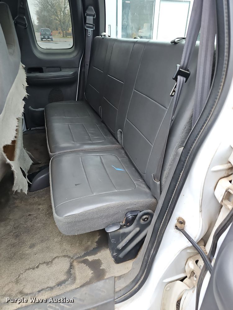 image for item NP9203 2002 Ford F150  SuperCab pickup truck