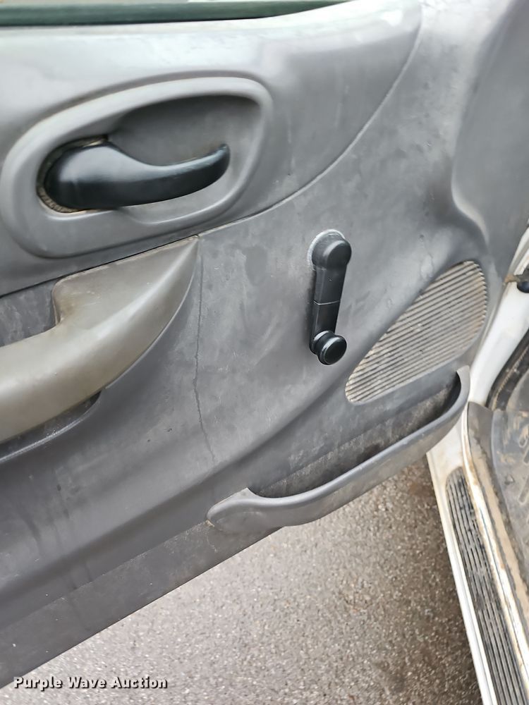 image for item NP9203 2002 Ford F150  SuperCab pickup truck