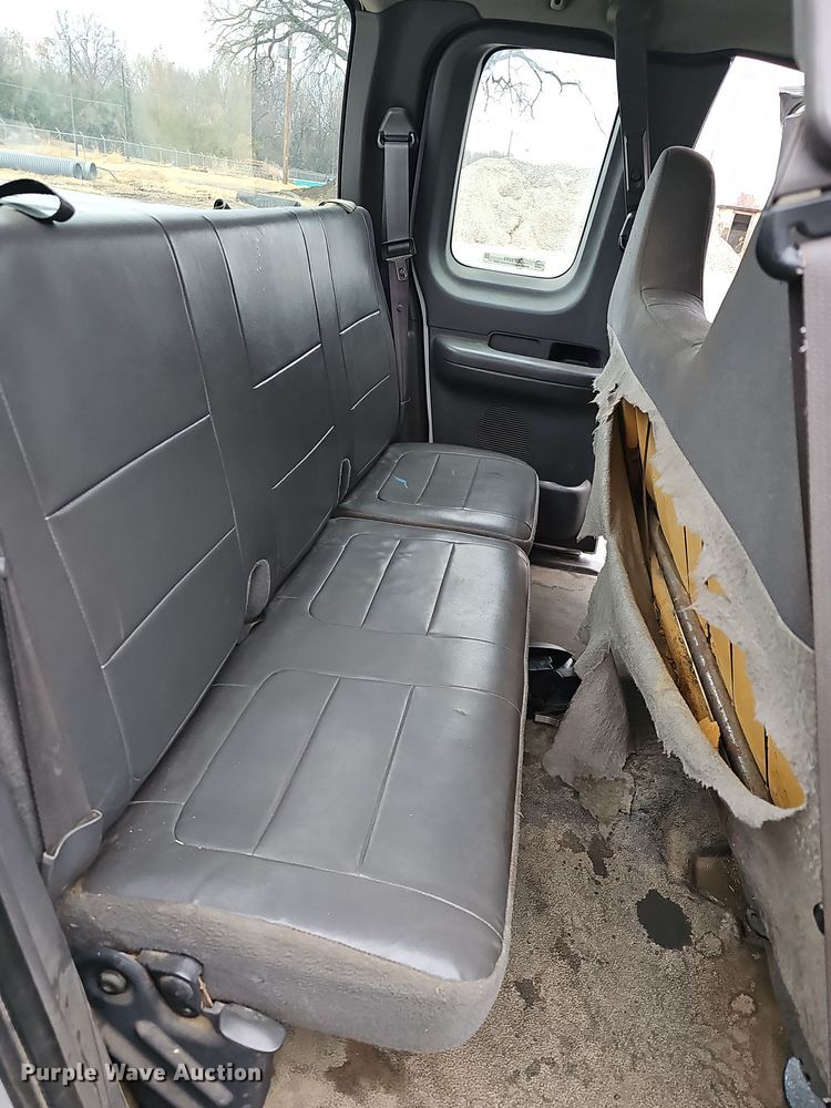 image for item NP9203 2002 Ford F150  SuperCab pickup truck