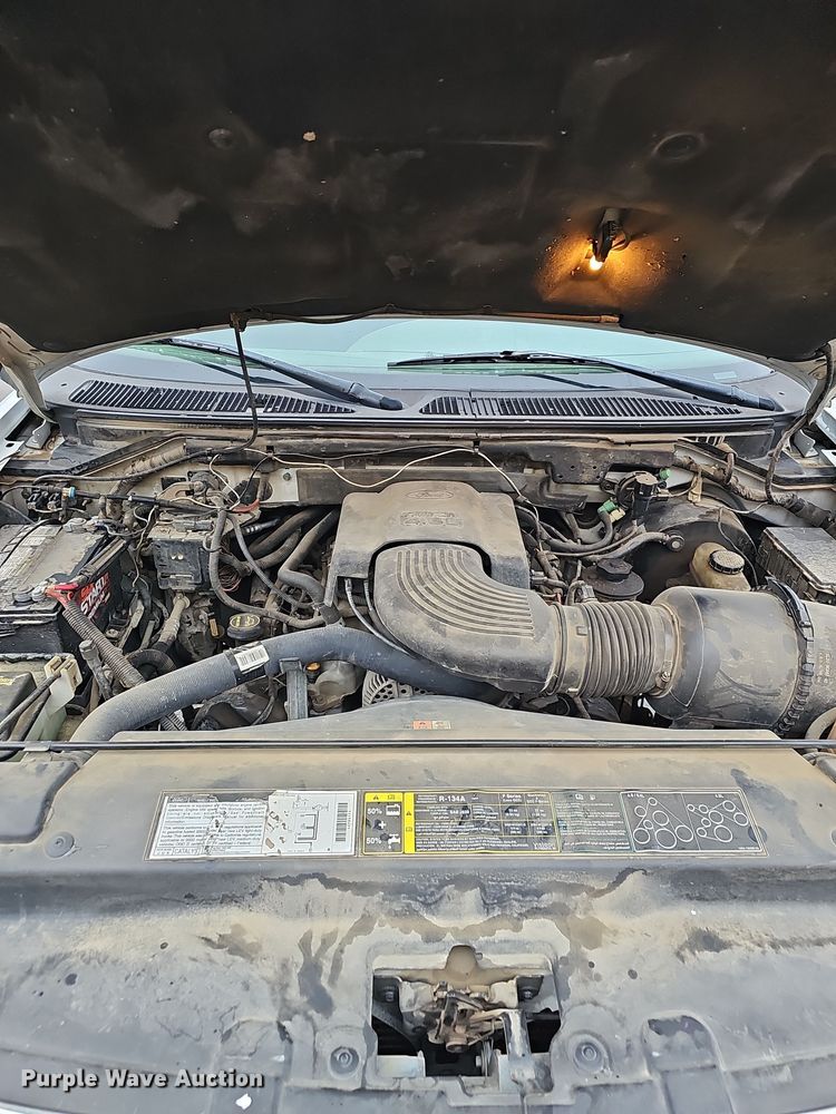 image for item NP9203 2002 Ford F150  SuperCab pickup truck