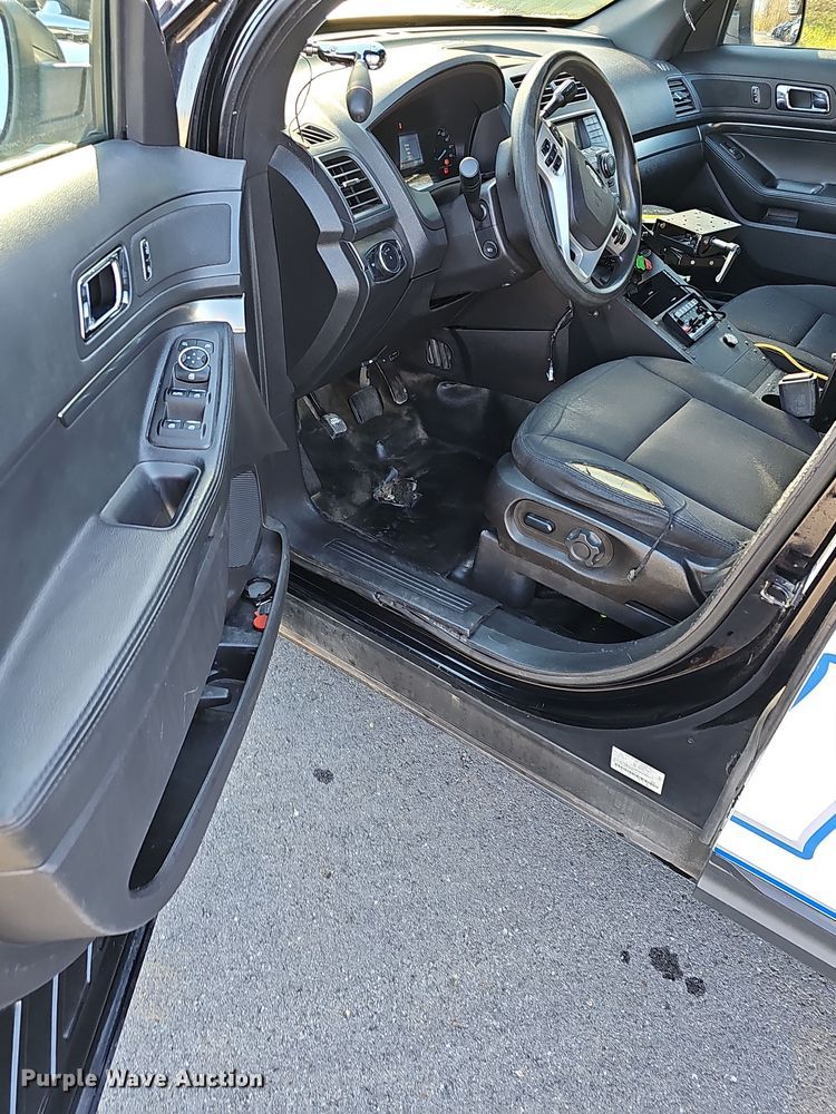 image for item NP9224 2015 Ford Explorer Police  SUV
