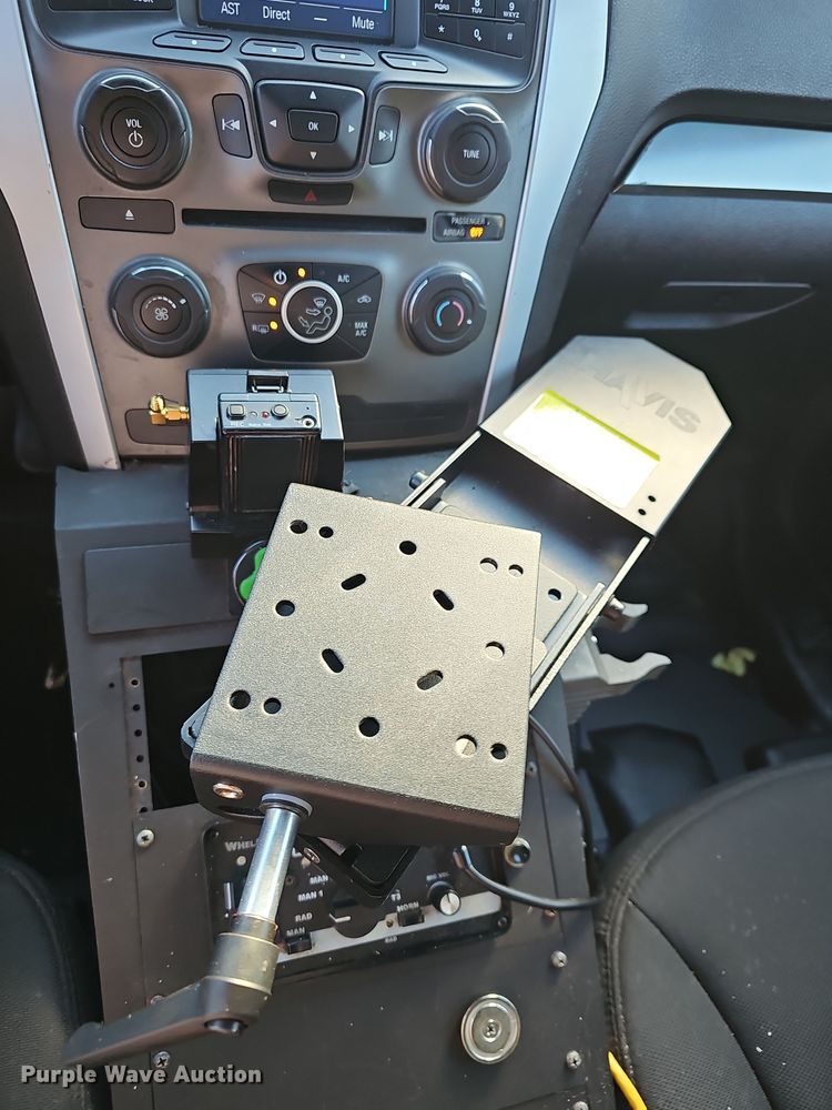 image for item NP9224 2015 Ford Explorer Police  SUV