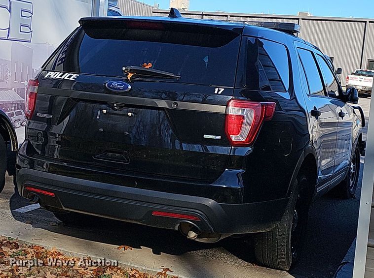 image for item NP9225 2016 Ford Explorer Police Interceptor  SUV