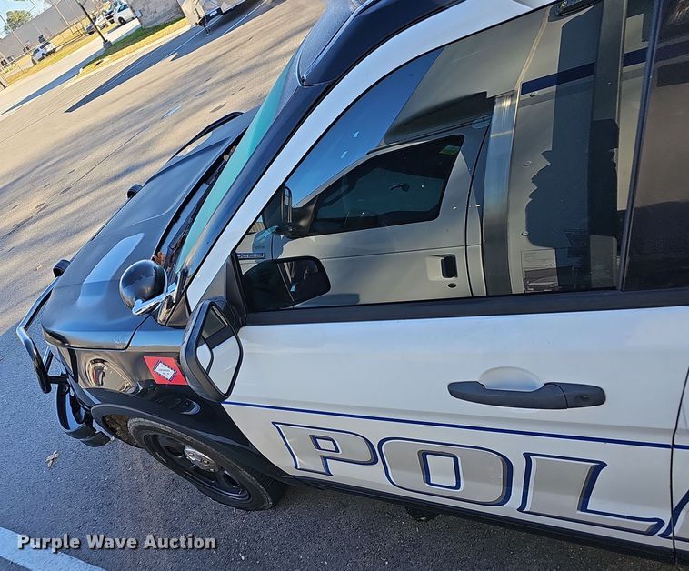 image for item NP9225 2016 Ford Explorer Police Interceptor  SUV