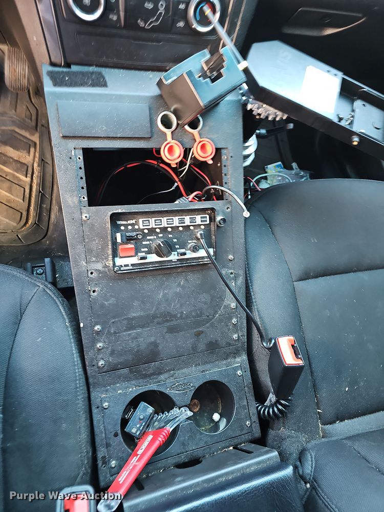 image for item NP9225 2016 Ford Explorer Police Interceptor  SUV