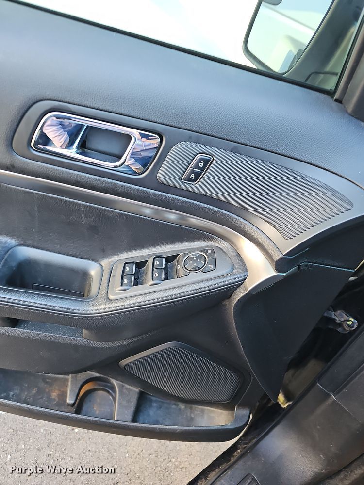 image for item NP9225 2016 Ford Explorer Police Interceptor  SUV