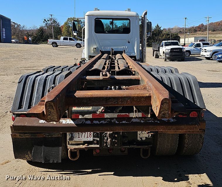 image for item NP9238 2014 Mack GU713  roll-off container truck