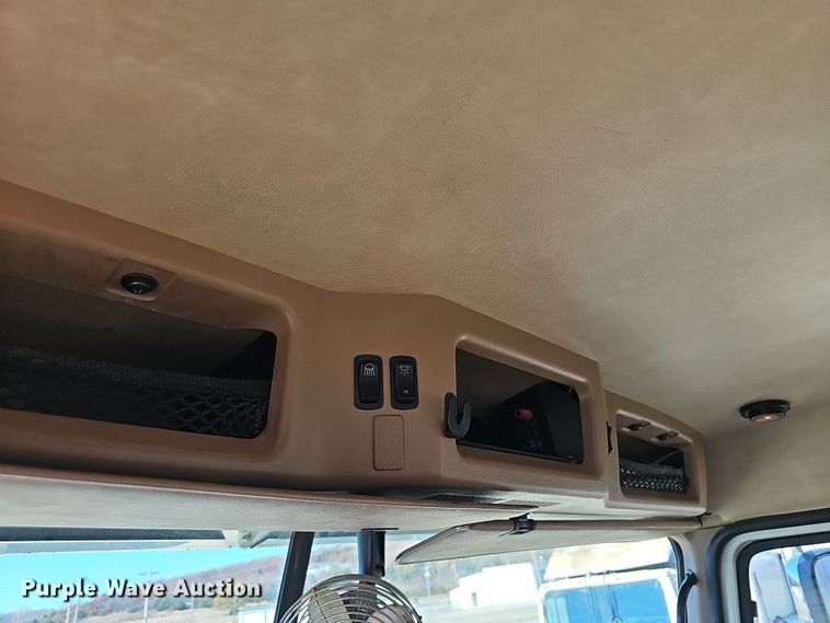 image for item NP9238 2014 Mack GU713  roll-off container truck