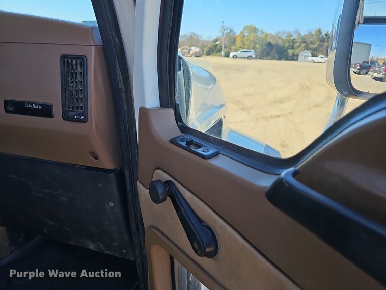 image for item NP9238 2014 Mack GU713  roll-off container truck