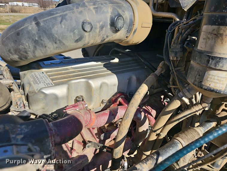 image for item NP9238 2014 Mack GU713  roll-off container truck