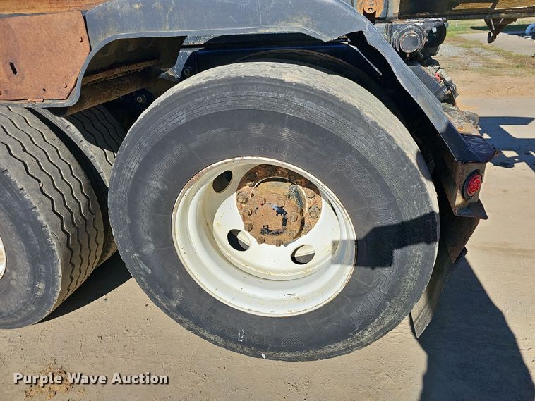 image for item NP9238 2014 Mack GU713  roll-off container truck