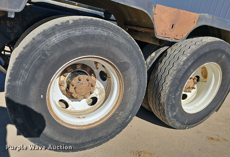 image for item NP9238 2014 Mack GU713  roll-off container truck