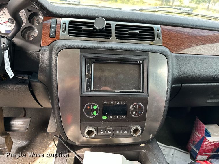 image for item NQ9465 2007 GMC Yukon SUV