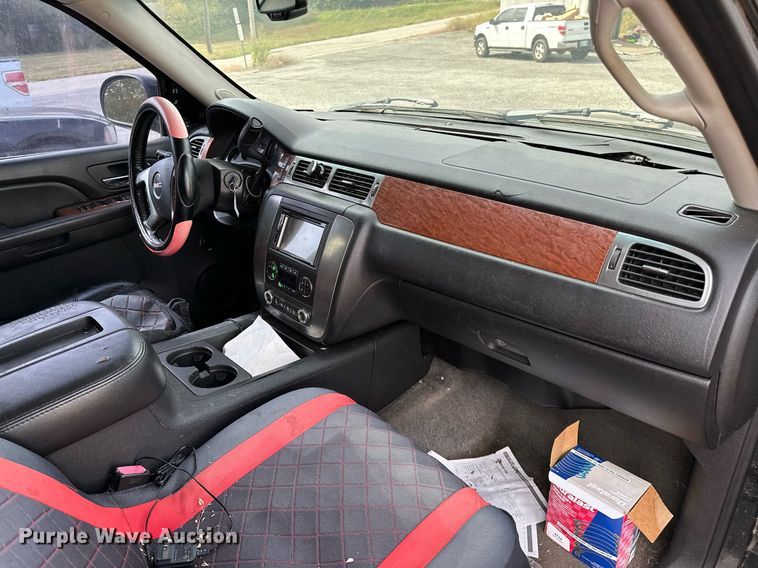 image for item NQ9465 2007 GMC Yukon SUV