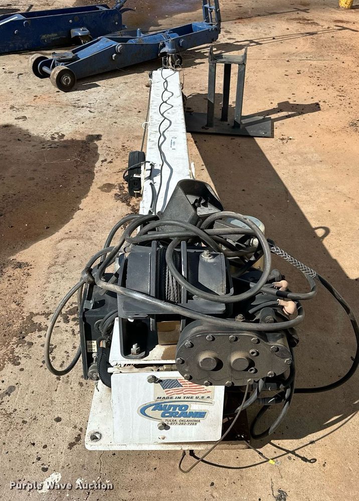 image for item NQ9514 Auto Crane DCG8R  truck mounted crane