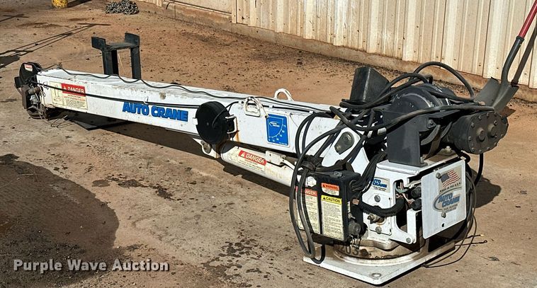 image for item NQ9514 Auto Crane DCG8R  truck mounted crane