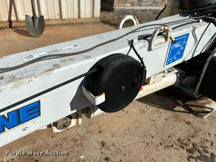 image for item NQ9514 Auto Crane DCG8R  truck mounted crane