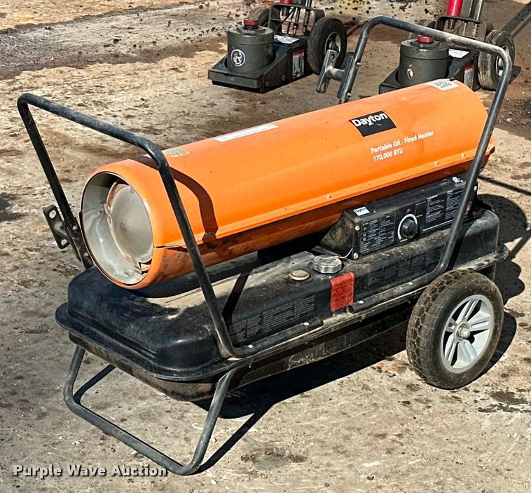 image for item NQ9516 Dayton 3VE51E  heater