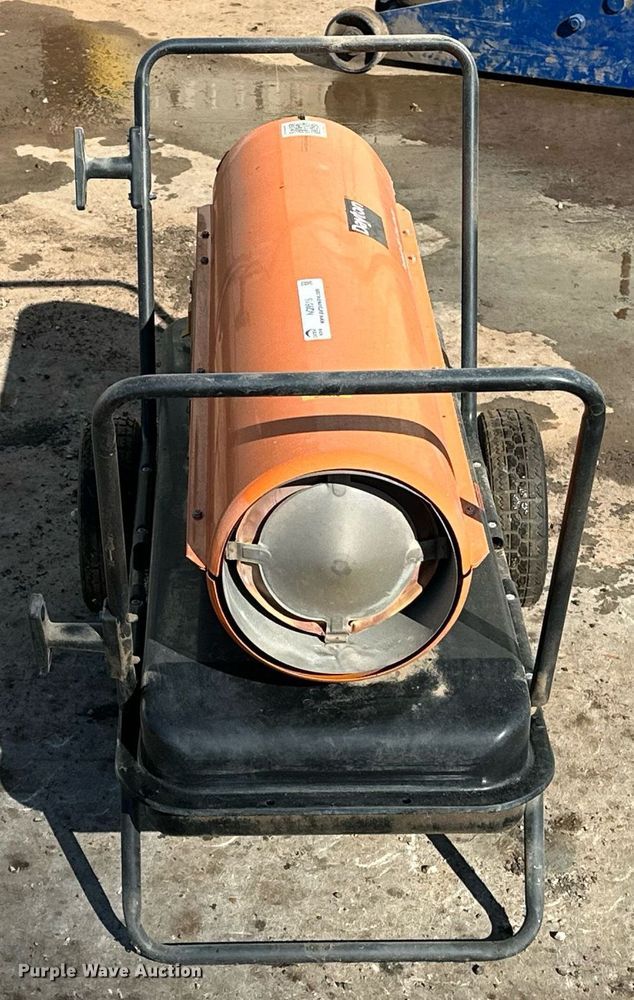 image for item NQ9516 Dayton 3VE51E  heater