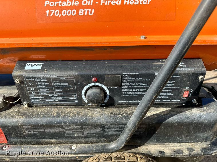 image for item NQ9516 Dayton 3VE51E  heater