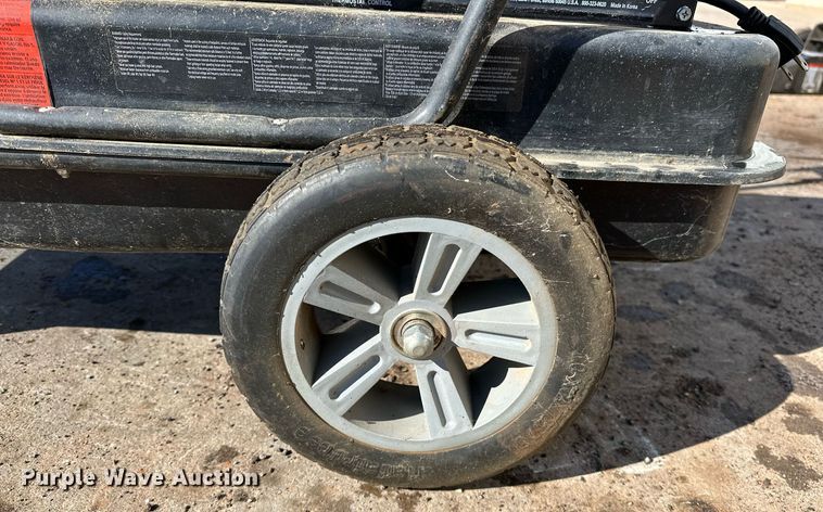 image for item NQ9516 Dayton 3VE51E  heater