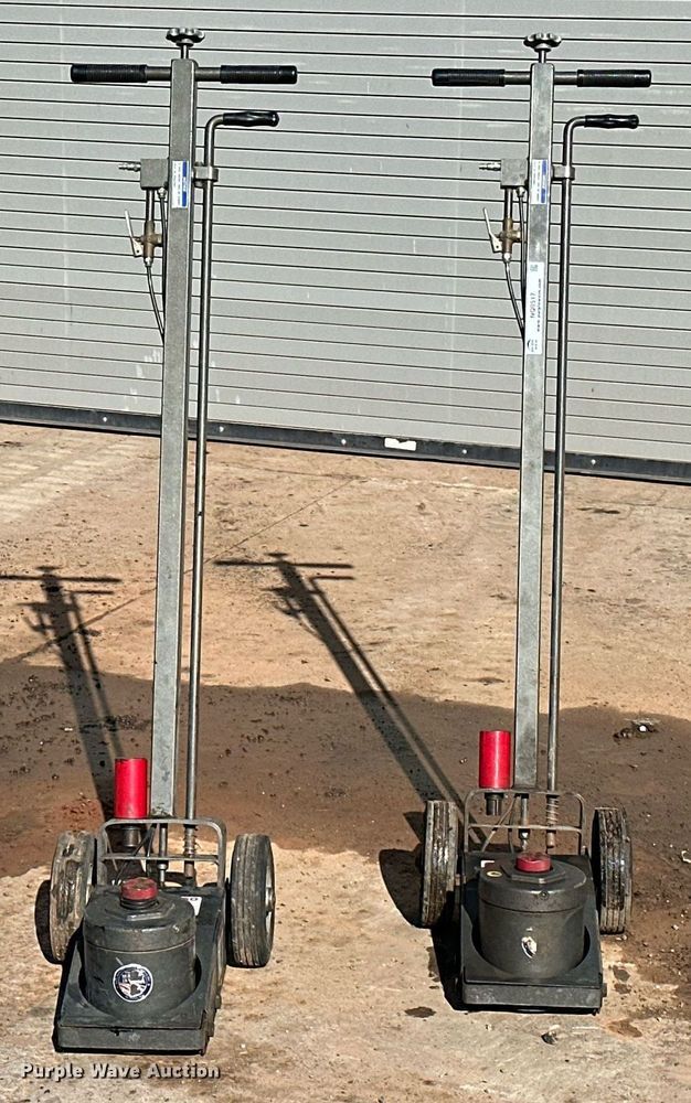 image for item NQ9517 (2) Gray TSL-50 floor jacks