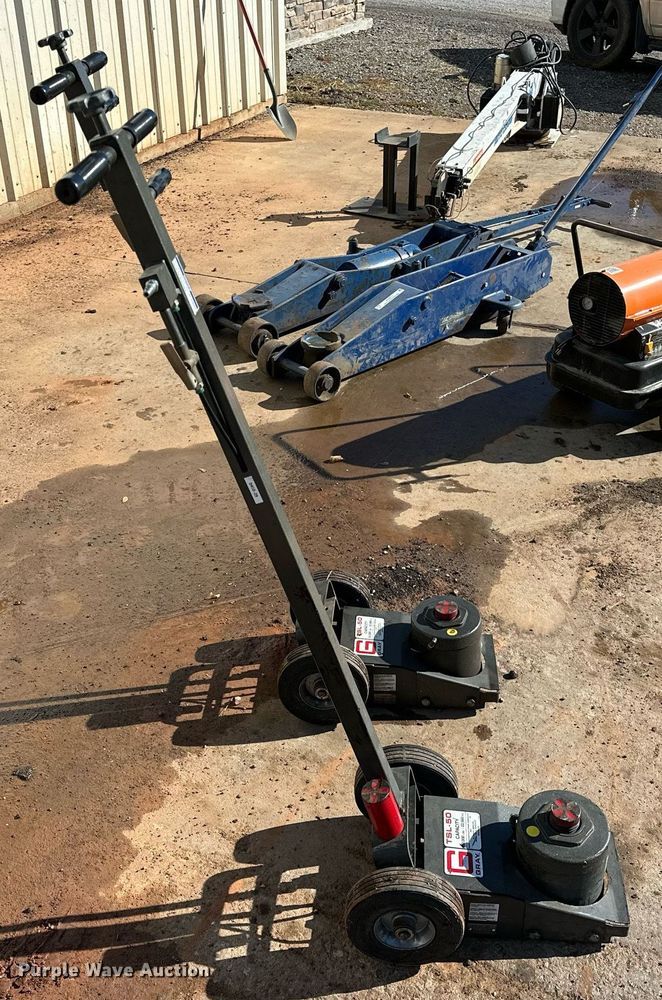 image for item NQ9517 (2) Gray TSL-50 floor jacks