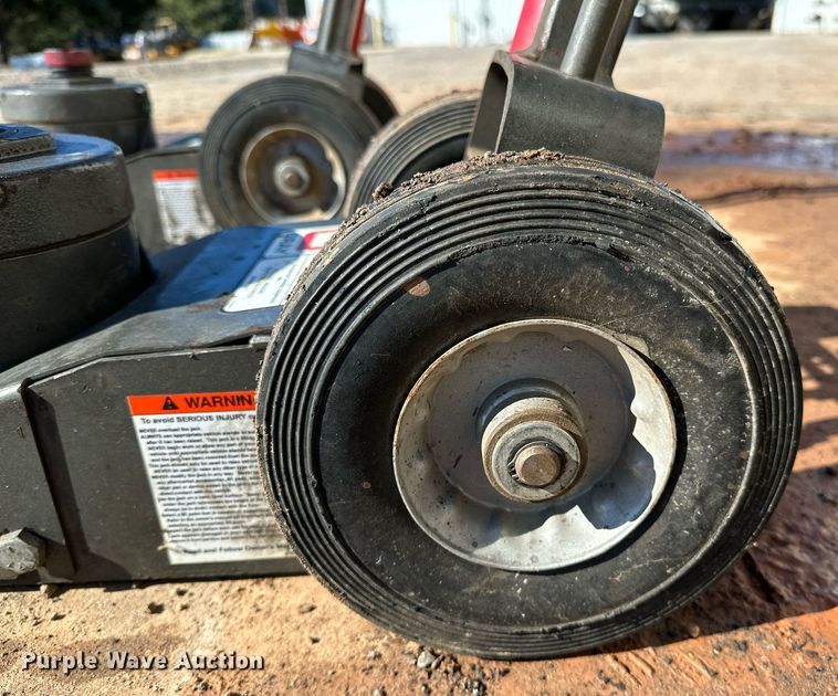 image for item NQ9517 (2) Gray TSL-50 floor jacks