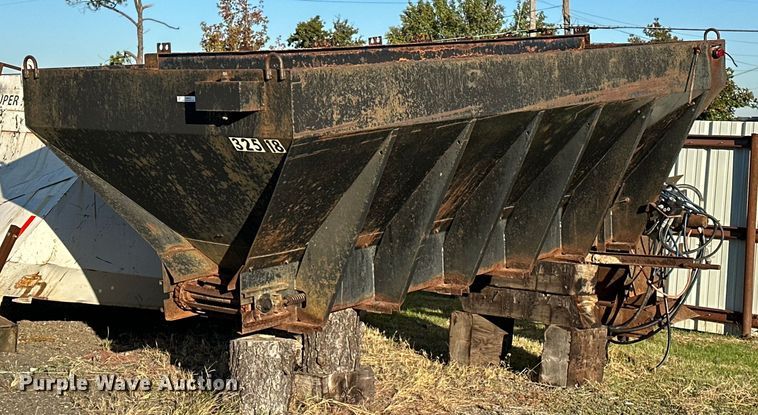 image for item NQ9518 Spreader