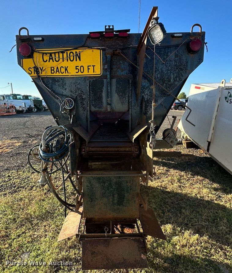 image for item NQ9518 Spreader