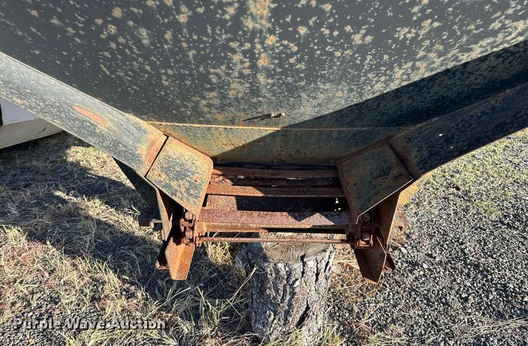 image for item NQ9518 Spreader