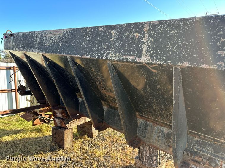 image for item NQ9518 Spreader