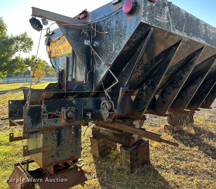 image for item NQ9518 Spreader