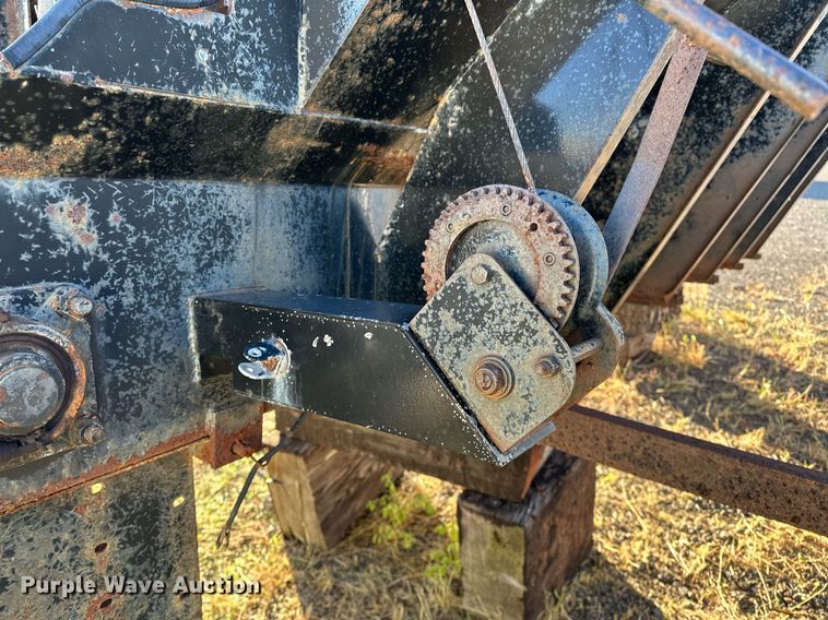 image for item NQ9518 Spreader