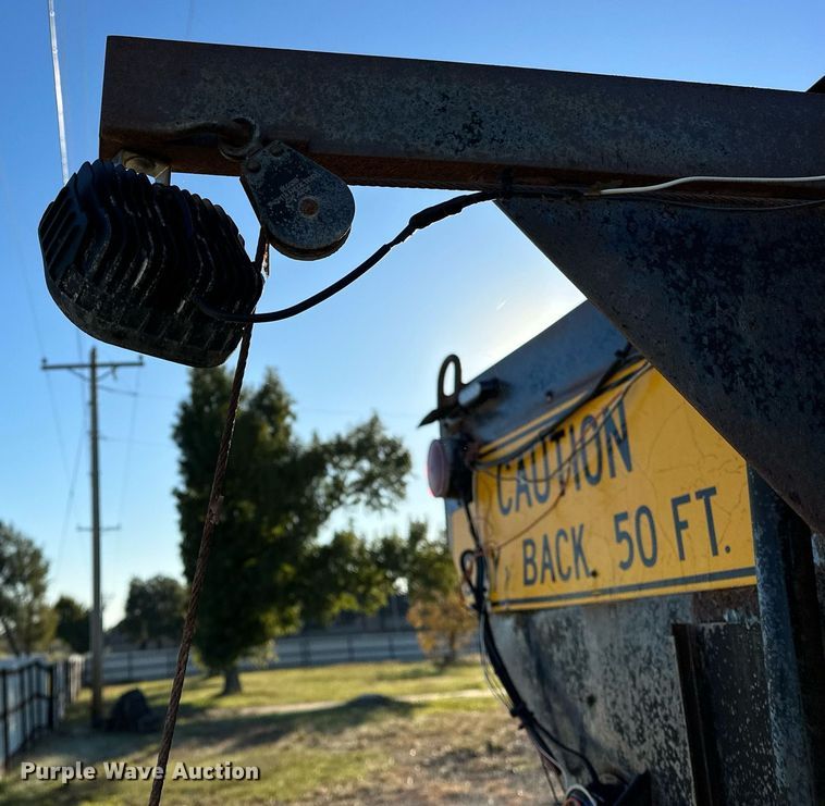 image for item NQ9518 Spreader