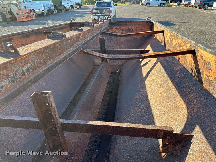 image for item NQ9518 Spreader