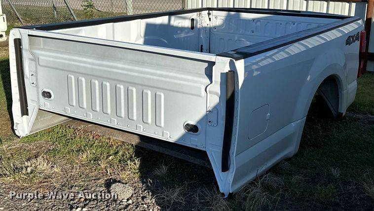 image for item NQ9519 Ford  pickup truck bed