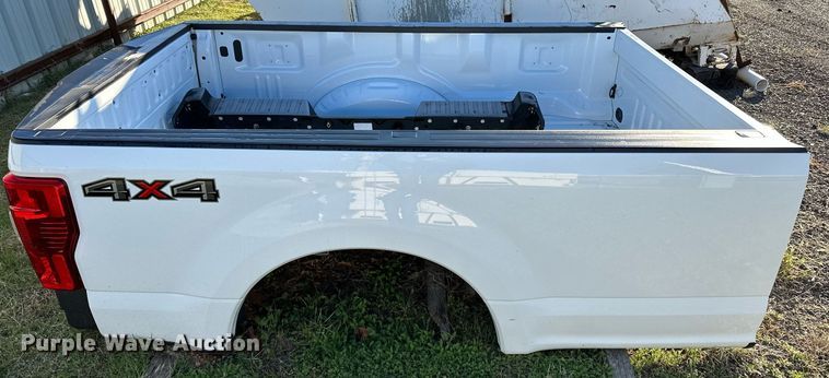 image for item NQ9519 Ford  pickup truck bed