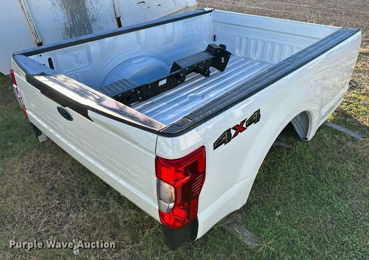 image for item NQ9519 Ford  pickup truck bed