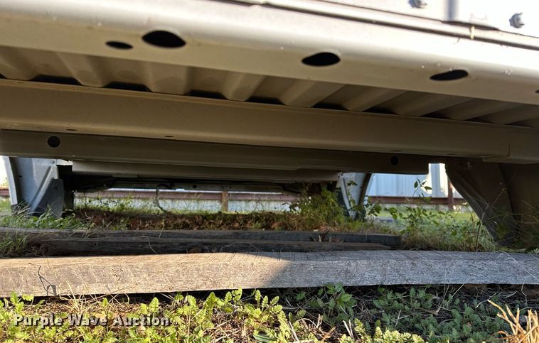 image for item NQ9519 Ford  pickup truck bed