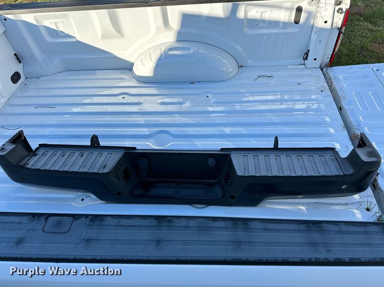 image for item NQ9519 Ford  pickup truck bed