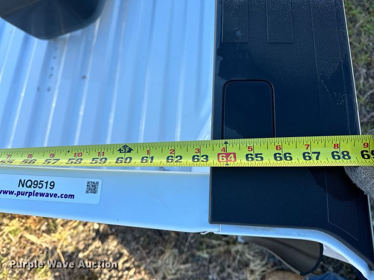image for item NQ9519 Ford  pickup truck bed