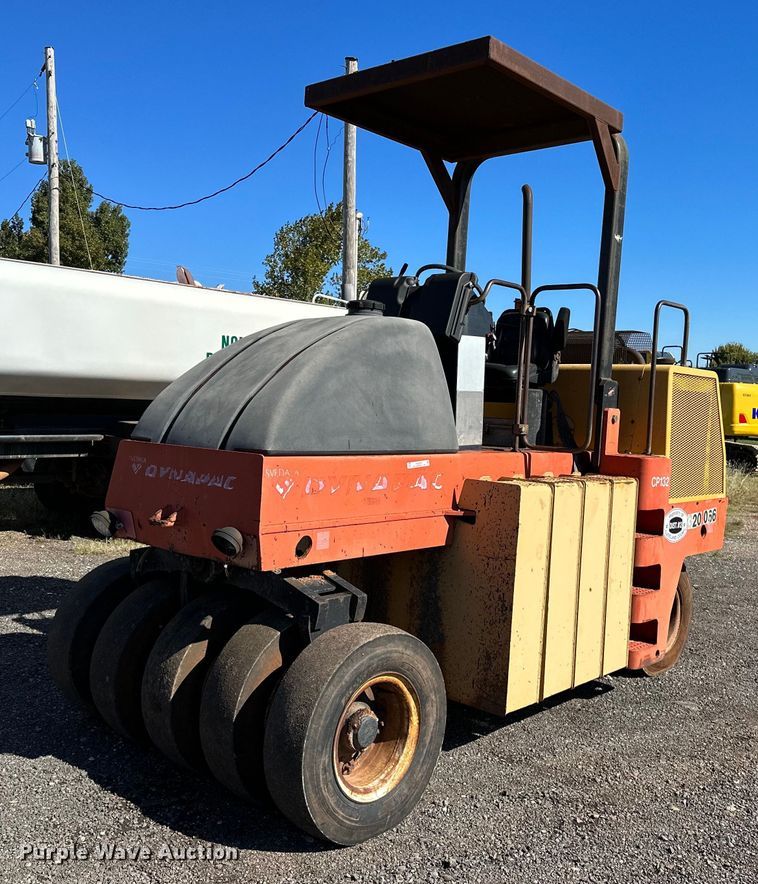 image for item NQ9520 1998 Dynapac CP132  pneumatic roller