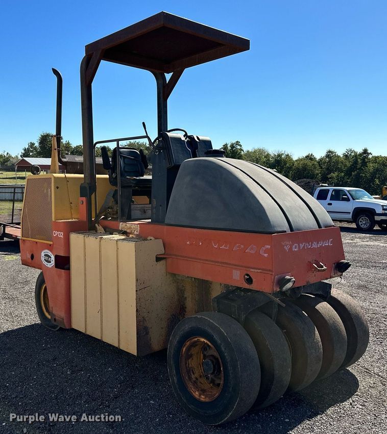 image for item NQ9520 1998 Dynapac CP132  pneumatic roller