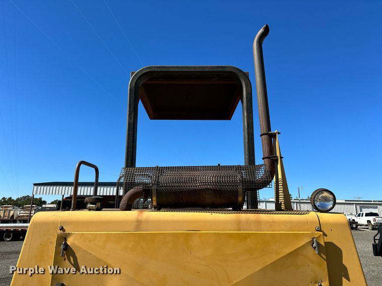 image for item NQ9520 1998 Dynapac CP132  pneumatic roller