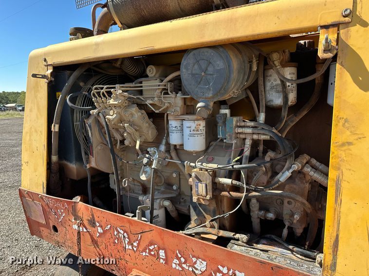 image for item NQ9520 1998 Dynapac CP132  pneumatic roller